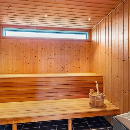 Dom wakacyjny Erlinda - 600m From The Sea By Interhome *