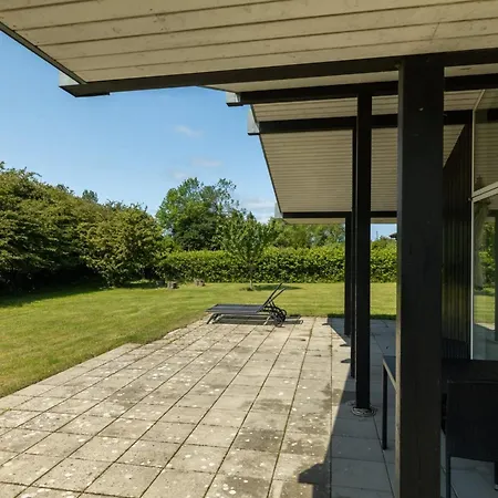 Dom wakacyjny Erlinda - 600m From The Sea By Interhome