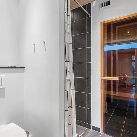 Semesterbostad Erlinda - 600m From The Sea By Interhome